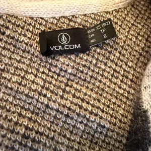 NWT Volcom Wylding Out Animal Print Oversized Knit Cardigan Sweater XS thumbnail 7