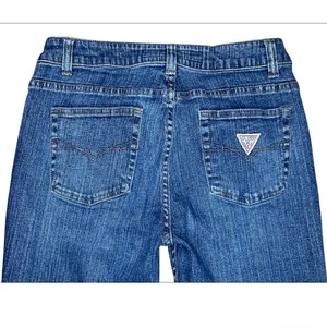 Vintage 90s Guess Jeans Straight Leg Womens 29 Mid Rise Triangle Logo Y2K Grunge Denim thumbnail 6