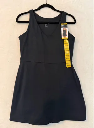 GapFit Active Tank Dress Womens Medium Black NWT Tennis Pickleball Exercise Mini thumbnail 1