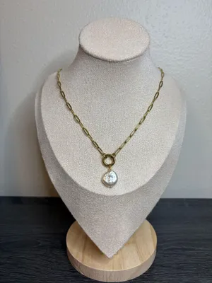 Handmade Gold Pearl Necklace thumbnail 1