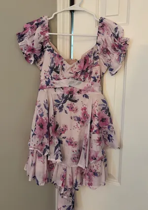 Francesca's Floral Romper thumbnail 1