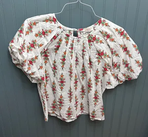 Banjanan White Floral Cotton Puff Sleeve Pleated Neck Tie Back Top Small thumbnail 1