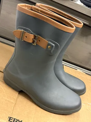 Chooka Women’s City Solid Mid boot size 8  thumbnail 1
