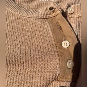 American Eagle Size Small Waffle Knit Henley Shirt Thermal Fall Brown Tan thumbnail 5