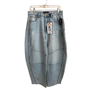 BCBGeneration barrel leg Jeans size 7 28 thumbnail 2