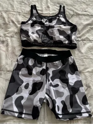 NWT Camouflage or leopard Sports Bra & Bike Shorts Set - Black/Grey, size M XL thumbnail 1
