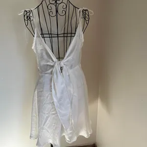 Olia White Satin Cowl Neck Mini Dress Tie Shoulder Back Detail Size M thumbnail 5