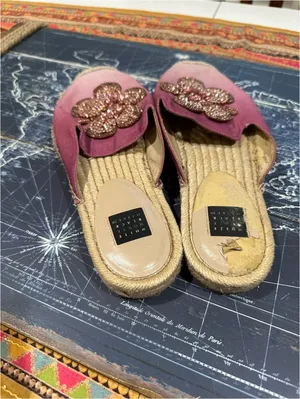 White House Black Market Floral Beaded Ombre Espadrilles – Pink Sunset – Size 7 thumbnail 4