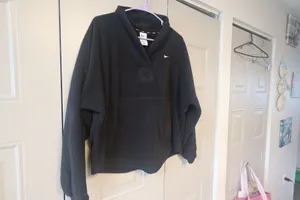 NIKE women's FB5642-010 Polar Fleece Long Sleeve Top Therma-FIT technology in black size small. thumbnail 3