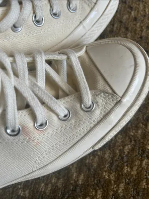 Commes Des Garçon Play Converse Chuck Classic Cream Canvas High-Top Sneakers thumbnail 4
