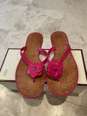 Sandals thumbnail 1