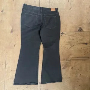 Madewell The Perfect Vintage Flare Jean in Sherborn Wash Black sz 33 thumbnail 2
