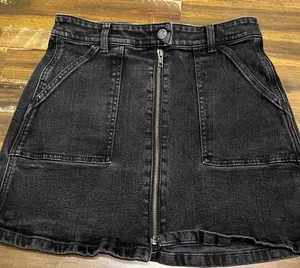 Madewell Denim MIni Skirt Black Frost Utility Jeans Front Zipper Pockets 27 thumbnail 1