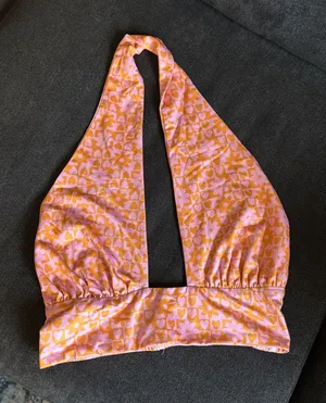 Princess Polly pink floral halter top thumbnail 1