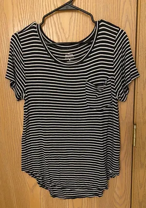Hollister Striped T-shirt thumbnail 1