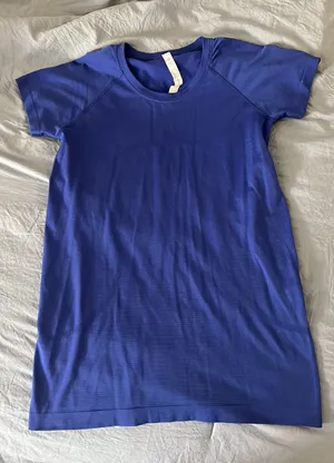 Lululemon Swiftly Tech Short Sleeve 2.0 thumbnail 1