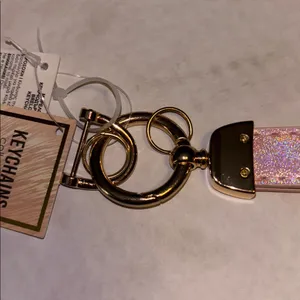 Source Unknown Pink Glittery Key Chain with Gold Buckle thumbnail 6