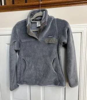 Patagonia Women's‎ Re-Tool Snap-T Pullover Size S Gray Fuzzy Jacket Sweater thumbnail 1