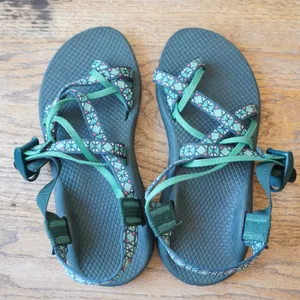 Chaco Womens Size 7 Z Cloud 2 Sandals Green Excellent Geometric Toe Loop Strappy thumbnail 3