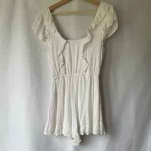 American Eagle white flirty flowy romper short sleeves‎ frilly square neckline thumbnail 6