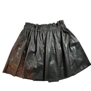 7 For All Mankind Women's‎ Black Faux Leather Mini Skirt Size M pleated Lined thumbnail 3