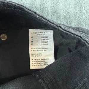 American Eagle Black Denim Button Front Mini Skirt Size 2 Casual Edgy Goth Emo thumbnail 5