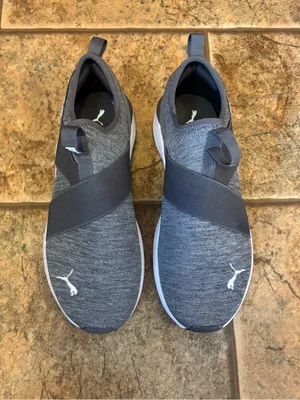 NWOT Puma women’s Prowl Slip-On Sneakers sz 7.5 thumbnail 2
