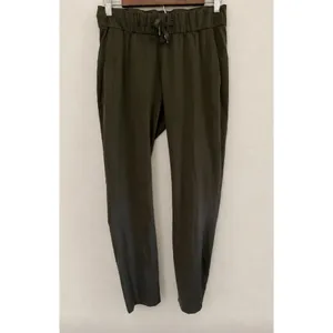 Lululemon On the Fly 7/8 Pant Dark Olive Green Luxtreme Drawstring Trousers Sz 4 thumbnail 3