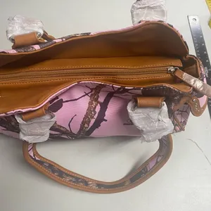 MOSSY OAK Women’s Concealed Carry Cross Stud Handbag Pink Brown 15X5X8.5‎ NEW thumbnail 5