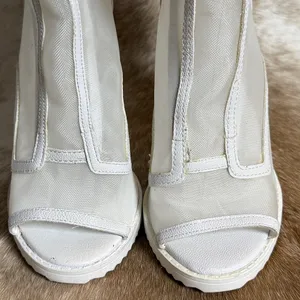 Karl Lagerfeld Paris Women's White‎ Blayze Lug Sole Peep Toe Bootie Size 5 B77 thumbnail 5