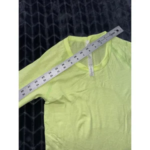Lululemon Women's Swiftly Tech‎ Long Sleeve 2.0 Race Length Electric Size 4 thumbnail 8