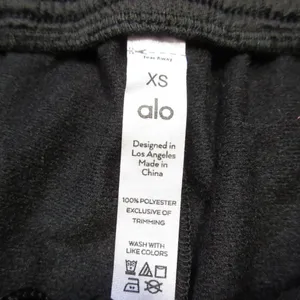 NWT Alo Prizewinner Pant in Black Split Ankle Track Pants XS thumbnail 4