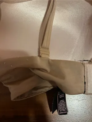 Victoria’s Secret 32DD very sexy push up bra thumbnail 2