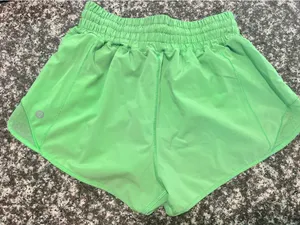 Lululemon High-Rise Hotty Hot 2.5" Shorts thumbnail 3