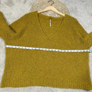 Free People Finders Keepers Sweater Boucle Knit V-Neck Slouchy Boho Moss Green M thumbnail 14