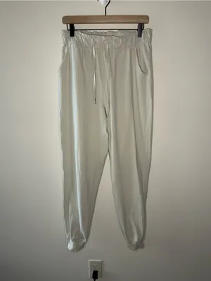 Lululemon Stretch Luxtreme High-Rise Jogger Natural Ivory W5EG1S size 8 thumbnail 9