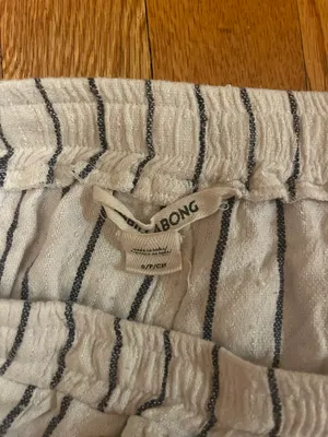 Billabong Shorts thumbnail 3
