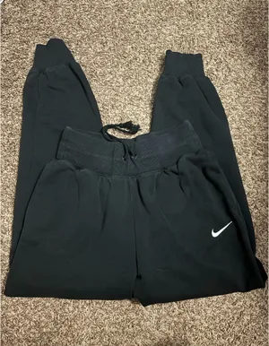 Nike Sweatpants thumbnail 1