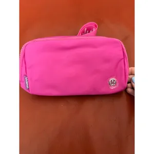 Lululemon‎ Athletica Everywhere Belt Bag Sonic Pink White Logo New thumbnail 2