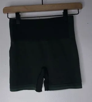 NWT Outdoor Voices Black Evergreen Seamless Shorts‎ 4” Size Xs thumbnail 1