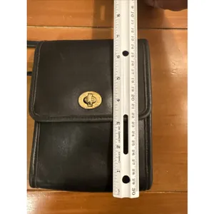 Vintage 90s Coach Black Leather Scooter Crossbody Bag 9893 Turn Lock Hang Tag thumbnail 15