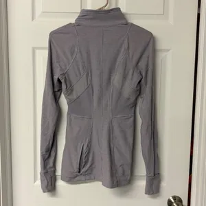 Lululemon Heathered Lavender Half Zip Running Top Mesh Panels Thumbholes Size 6 thumbnail 5