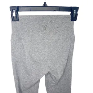 Aritzia TNA gray knit leggings thumbnail 4