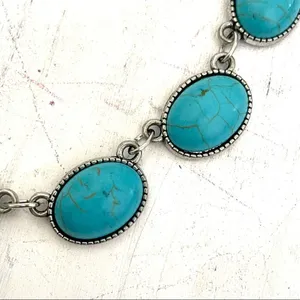 Turquoise and silver tone necklace thumbnail 3