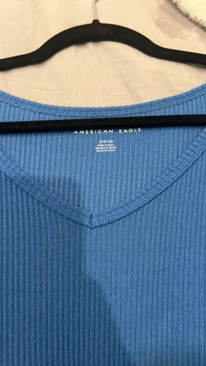American Eagle Outfitters Sweater thumbnail 3