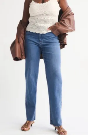 Abercrombie & Fitch Womenm Size 26/2 Long The 90's Straight Mid Rise Jean Medium thumbnail 1
