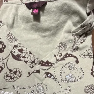 ALC Frank Women's Size L Sage Green Paisley Floral V-Neck Top Sequin Accents thumbnail 2