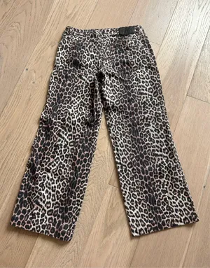 Pacsun cheetah print jeans thumbnail 5