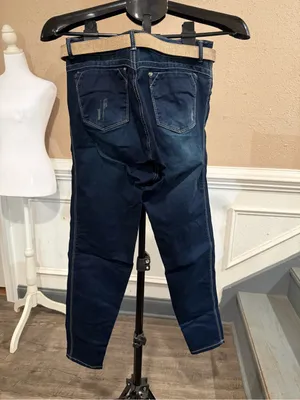 Colombian Dark Wash Butt Lift Jeans Size 9 thumbnail 2