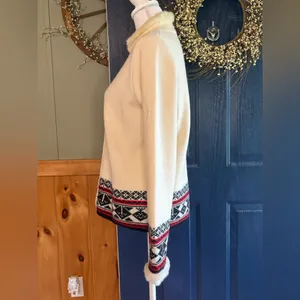 Vintage Pendleton Cream Sweater w/ Black &Red Accents Size S. 100% Virgin Wool thumbnail 4